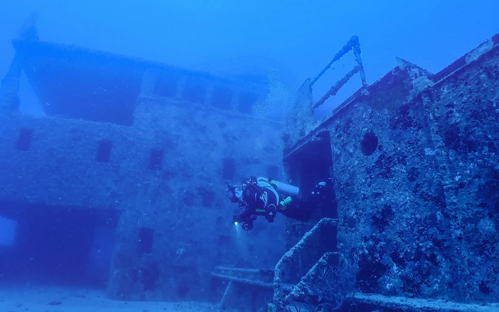 USNS Vandenberg ShipWreck