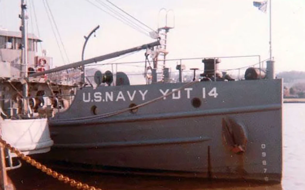 YDT-14 USS Phoebus